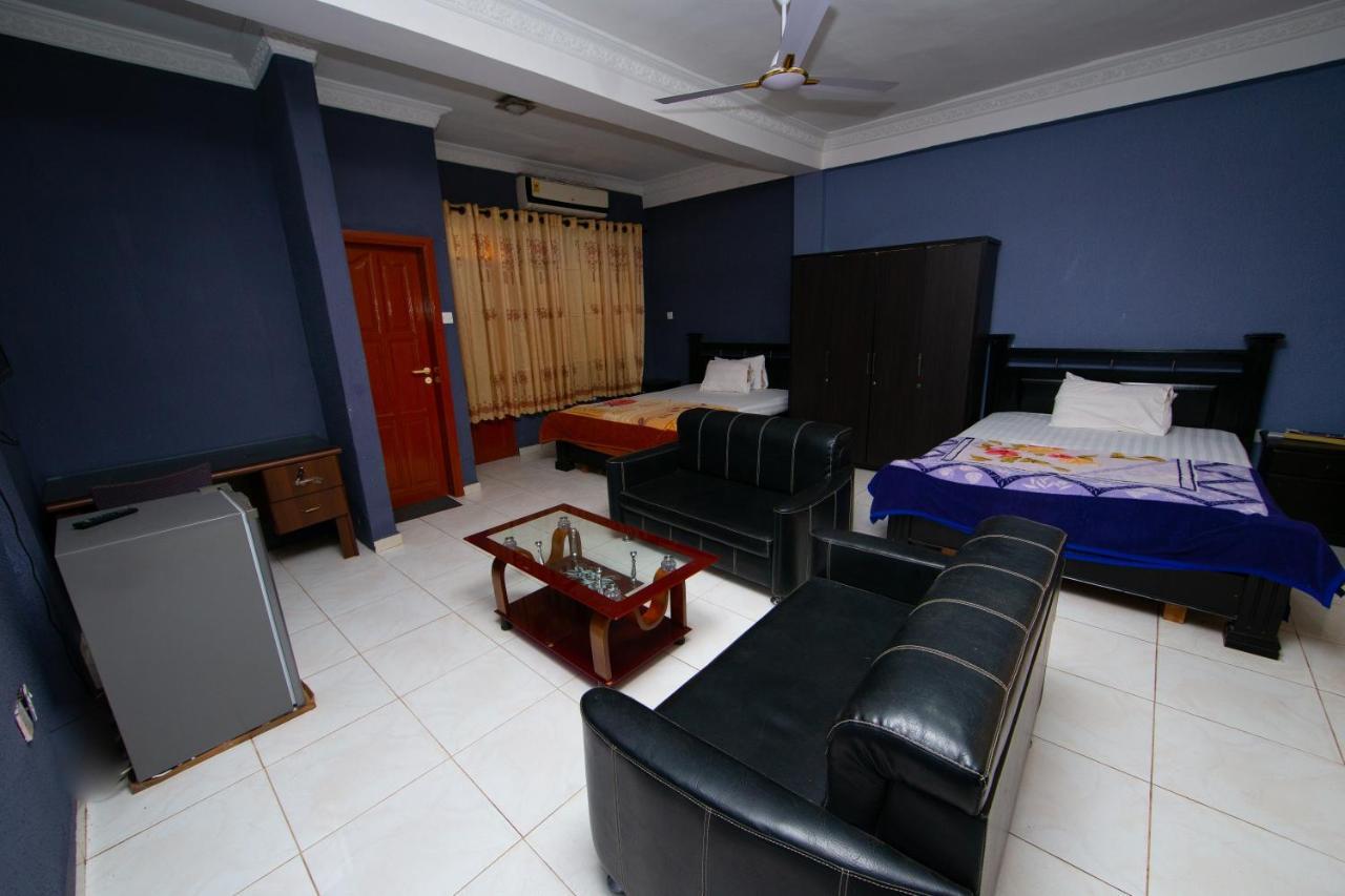Pemicsa Hotel Accra Spintex Exteriör bild