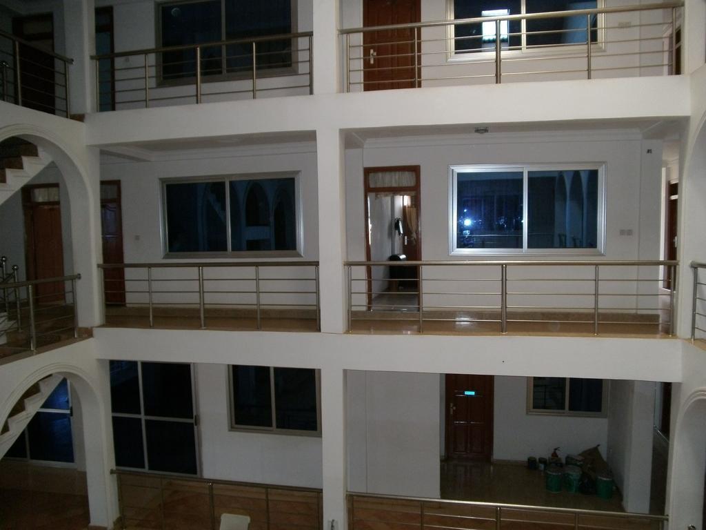 Pemicsa Hotel Accra Spintex Exteriör bild