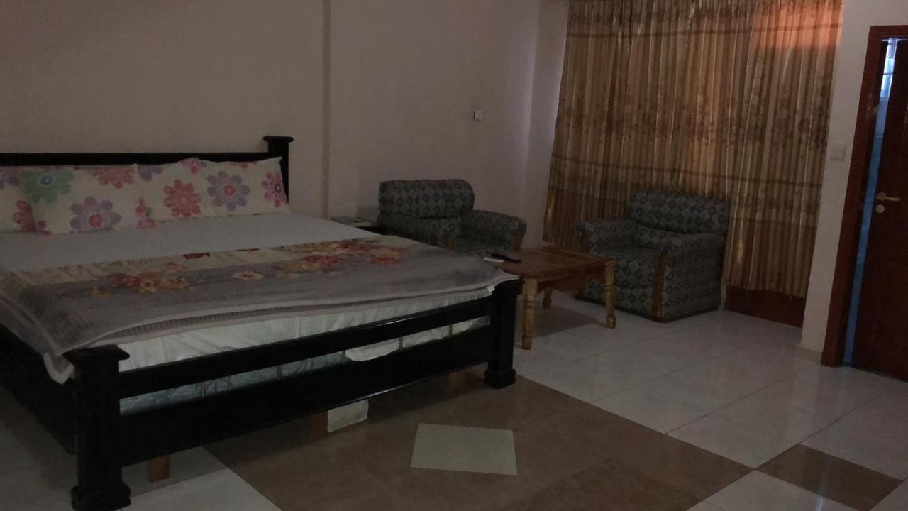 Pemicsa Hotel Accra Spintex Exteriör bild