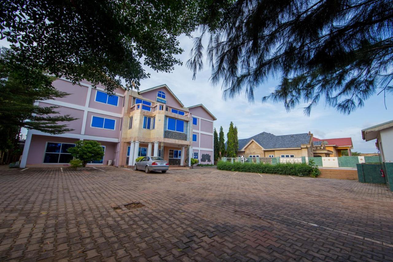 Pemicsa Hotel Accra Spintex Exteriör bild
