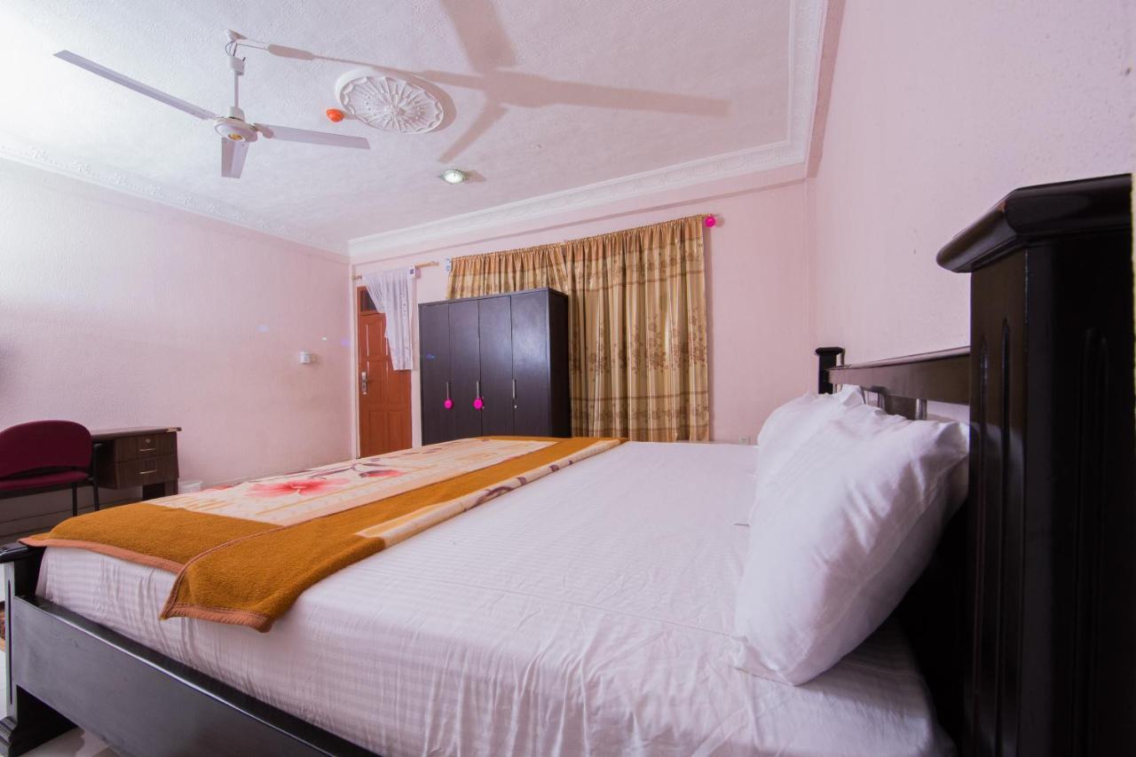 Pemicsa Hotel Accra Spintex Exteriör bild