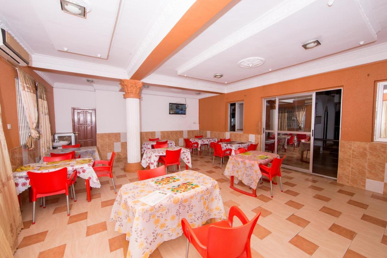 Pemicsa Hotel Accra Spintex Exteriör bild